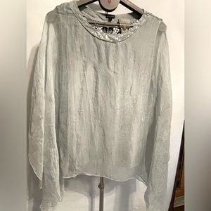 ONE SIZE FITS ALL Silver-grey top! Beautiful for dressing up!!